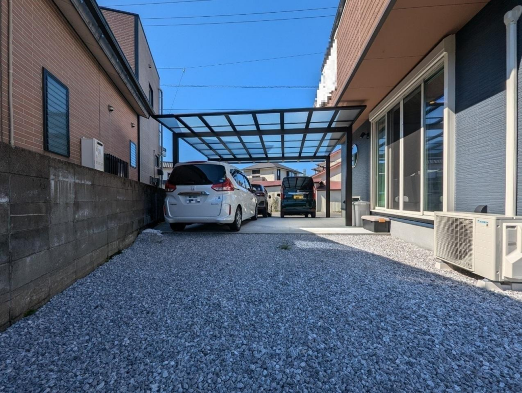 高知市神田
築浅4LDK 売戸建
4,100万円
土地約49.64坪／建物約33.56坪
2023年3月築
駐車3台分以上
