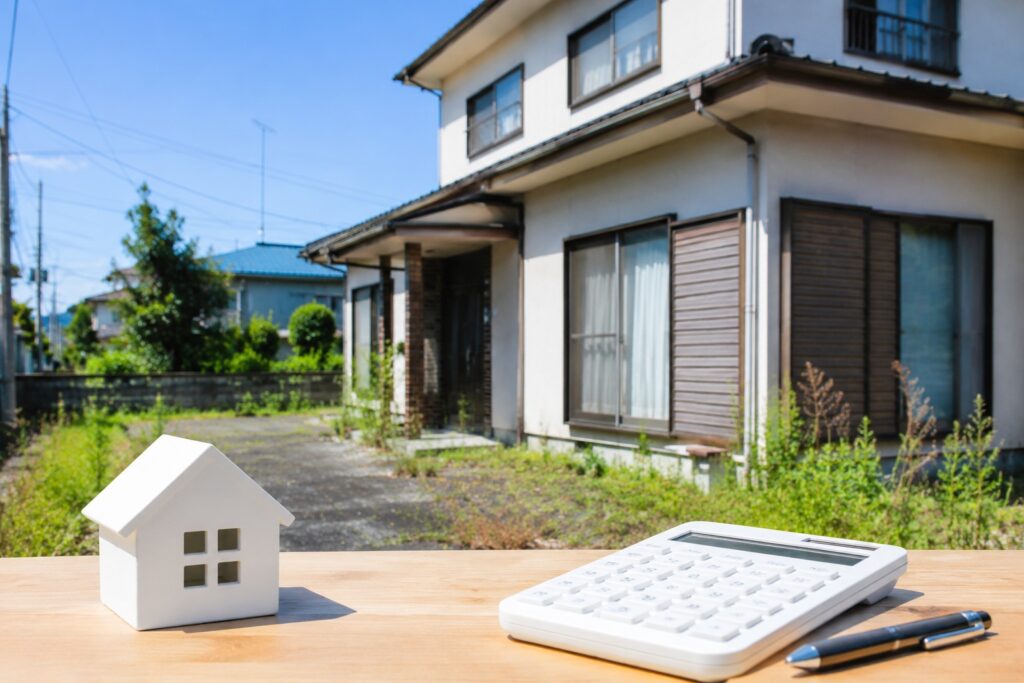 八戸市下長で相続した空き家はいつ売る？維持費を増やさないための判断方法